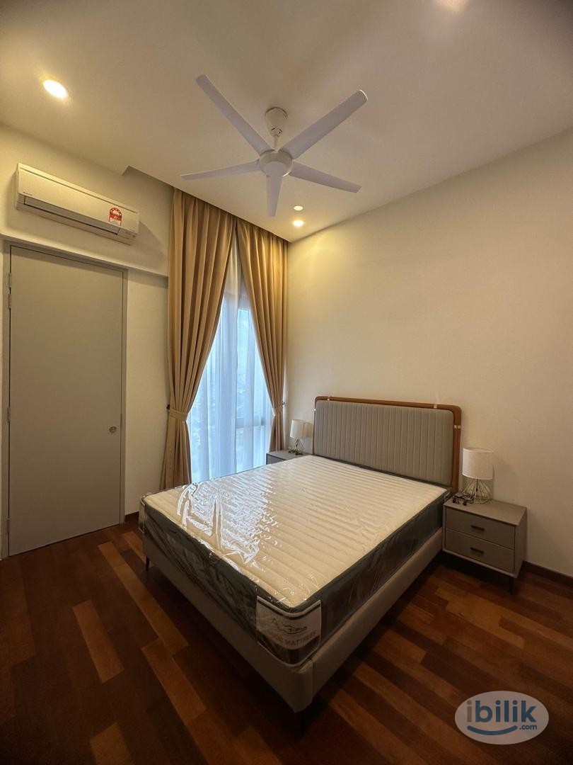 Connected To Paradigm Mall At Sapphire Paradigm , Middle Room For Rent - Image 1
