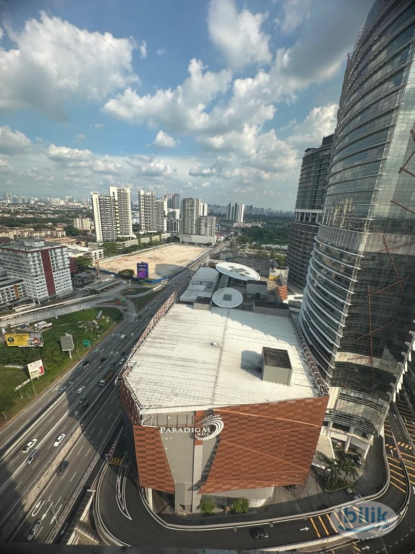 Connected To Paradigm Mall At Sapphire Paradigm , Middle Room For Rent - Image 4