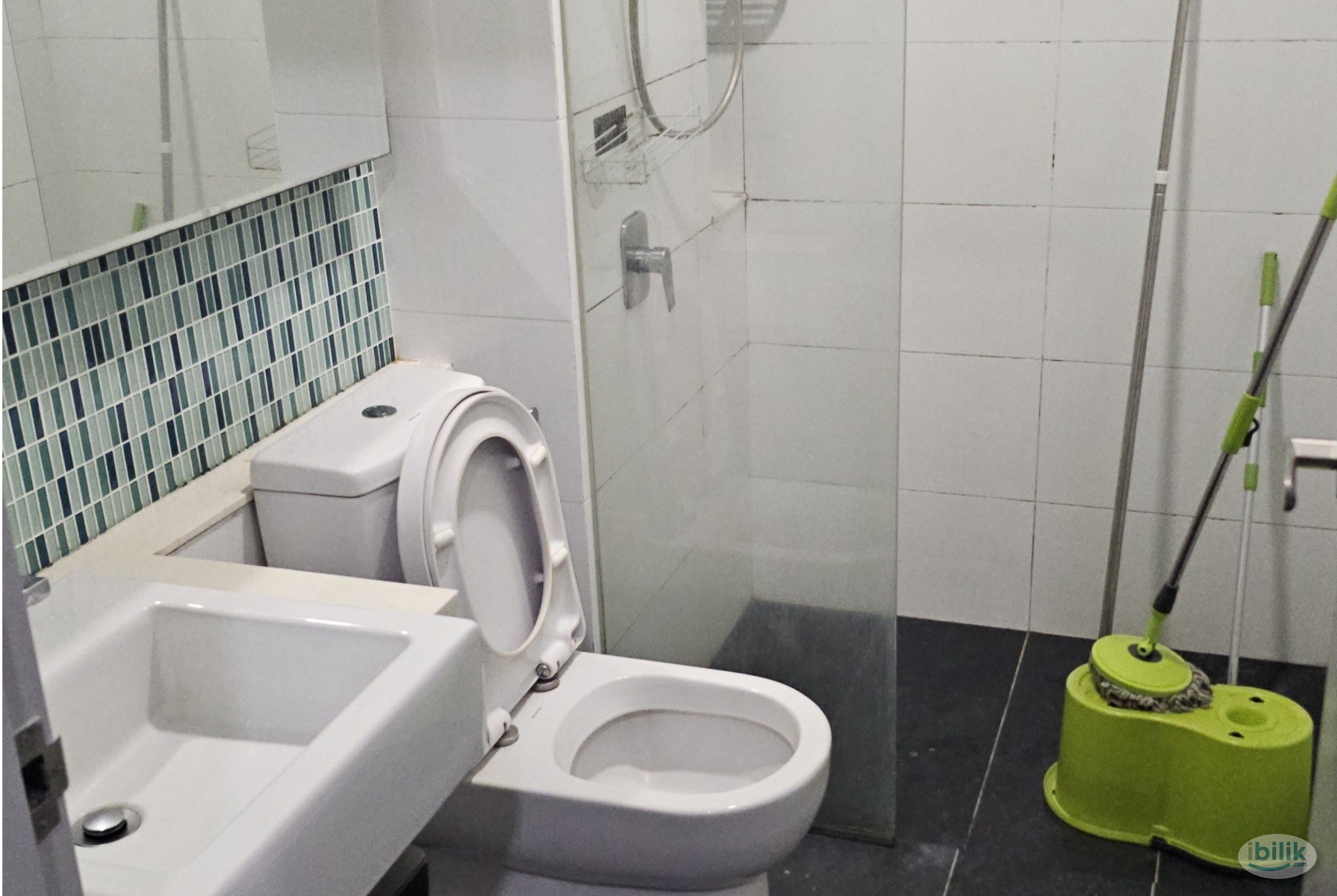 Single Room at HighPark Suites, Kelana Jaya - Image 5