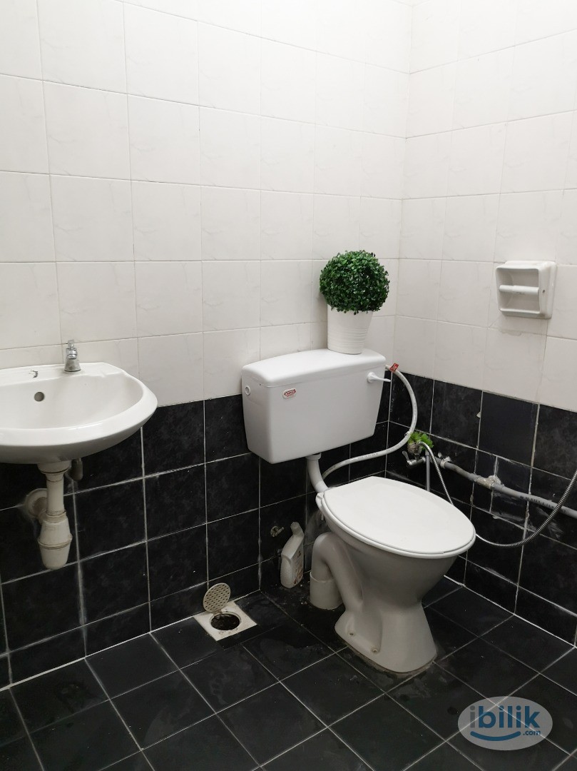 Single Room at Subang Bestari, Subang, Help Subang, Naduyu, Subang Airport, Star Avenue Lifestyle Mall, Sungai Buloh - Image 5