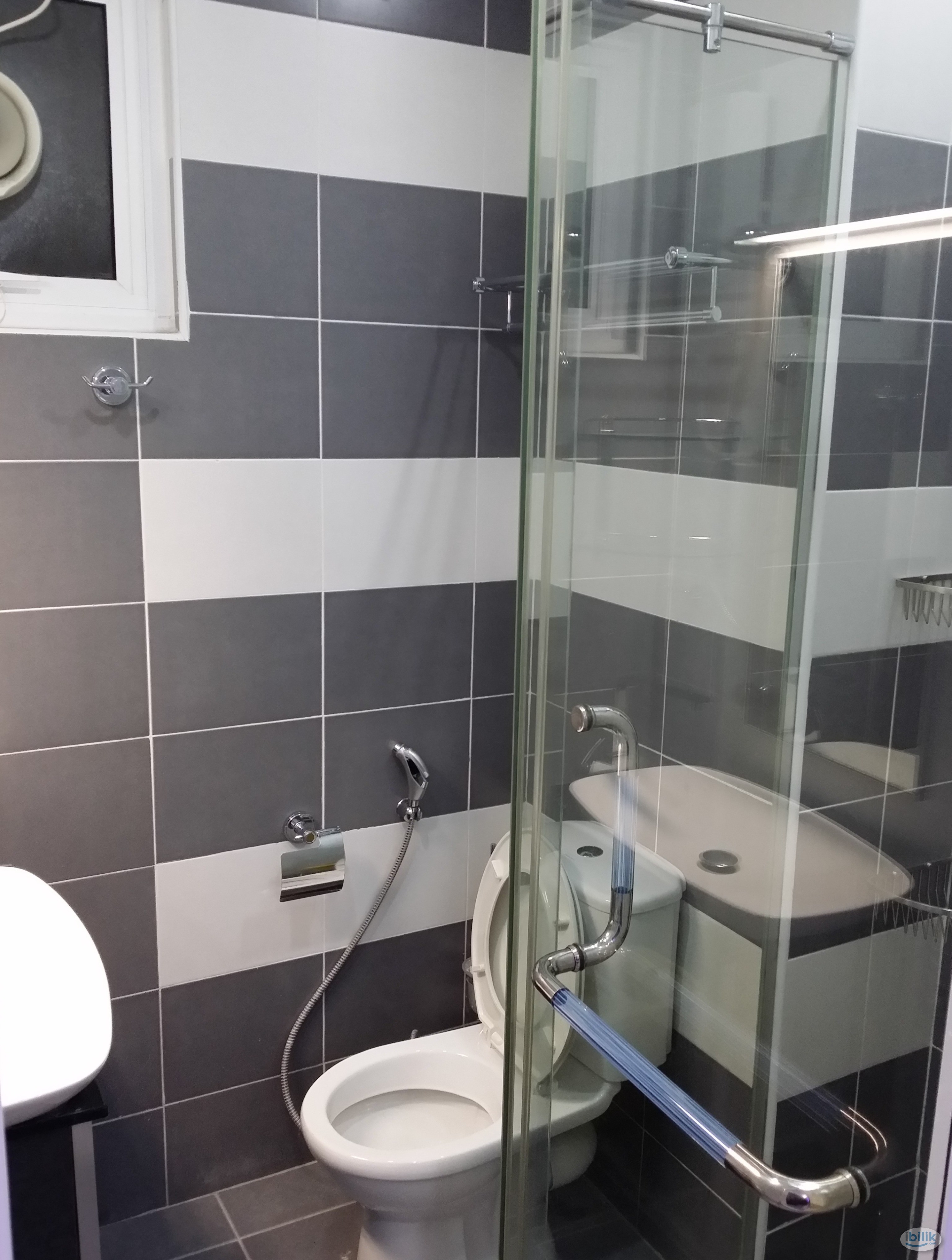 Single Room at i-Regency Condominium near to USM & Tesco Extra(Lotus)Fully Furnished. - Image 6