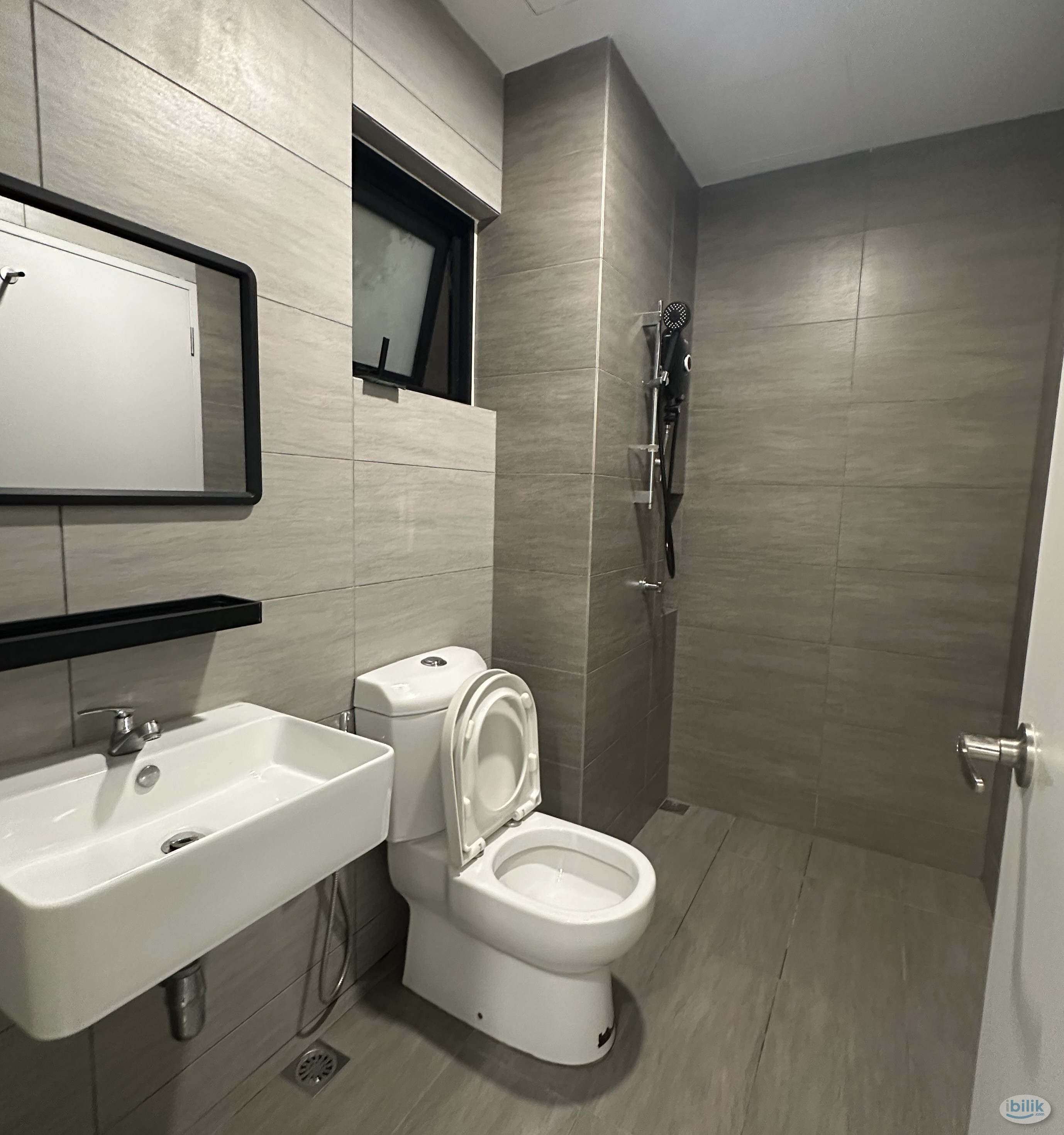 Single Room For Rent At TwentyFive .7 Amber Residence, Kota Kemuning, Teluk Panglima - Image 3