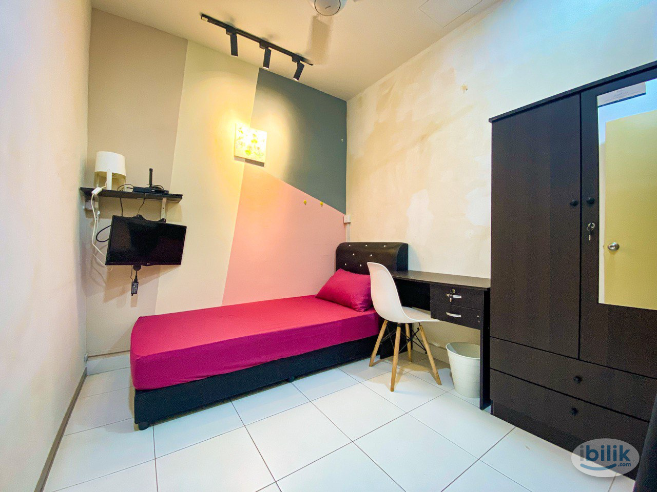 [Malay Female] Single room Avenue Crest Shah Alam TR0151-AC17 - Image 1