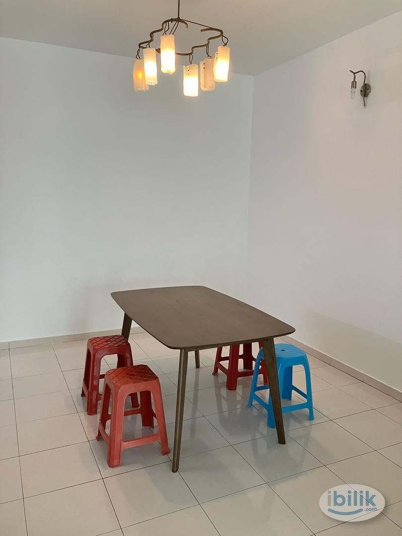 Fully Furnish middle room (utilities included) with attach private bathroom in Ipoh Garden (Bercham / Tambun) - Image 2