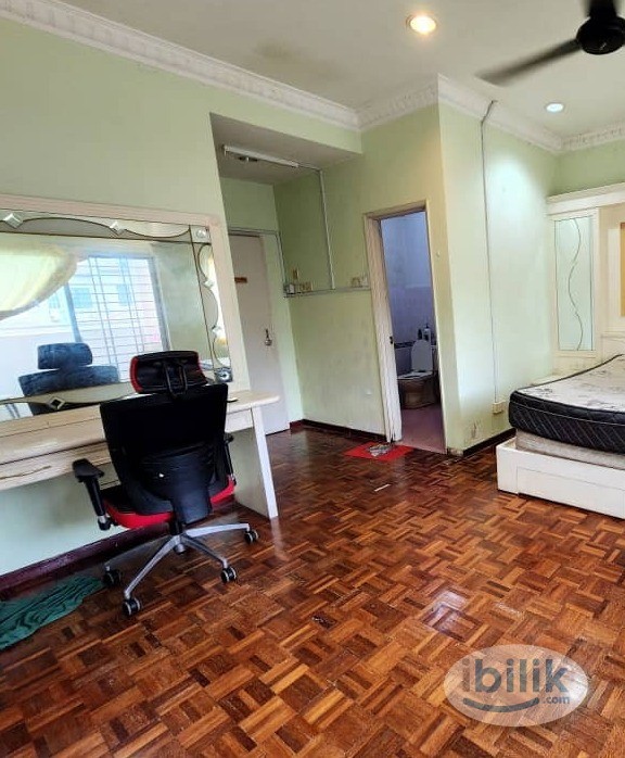 [ Private Bathroom | Zero Deposit ] ❤️‍🔥 Gated Landed House Master Room at Wawasan Puchong ‼️ - Image 2