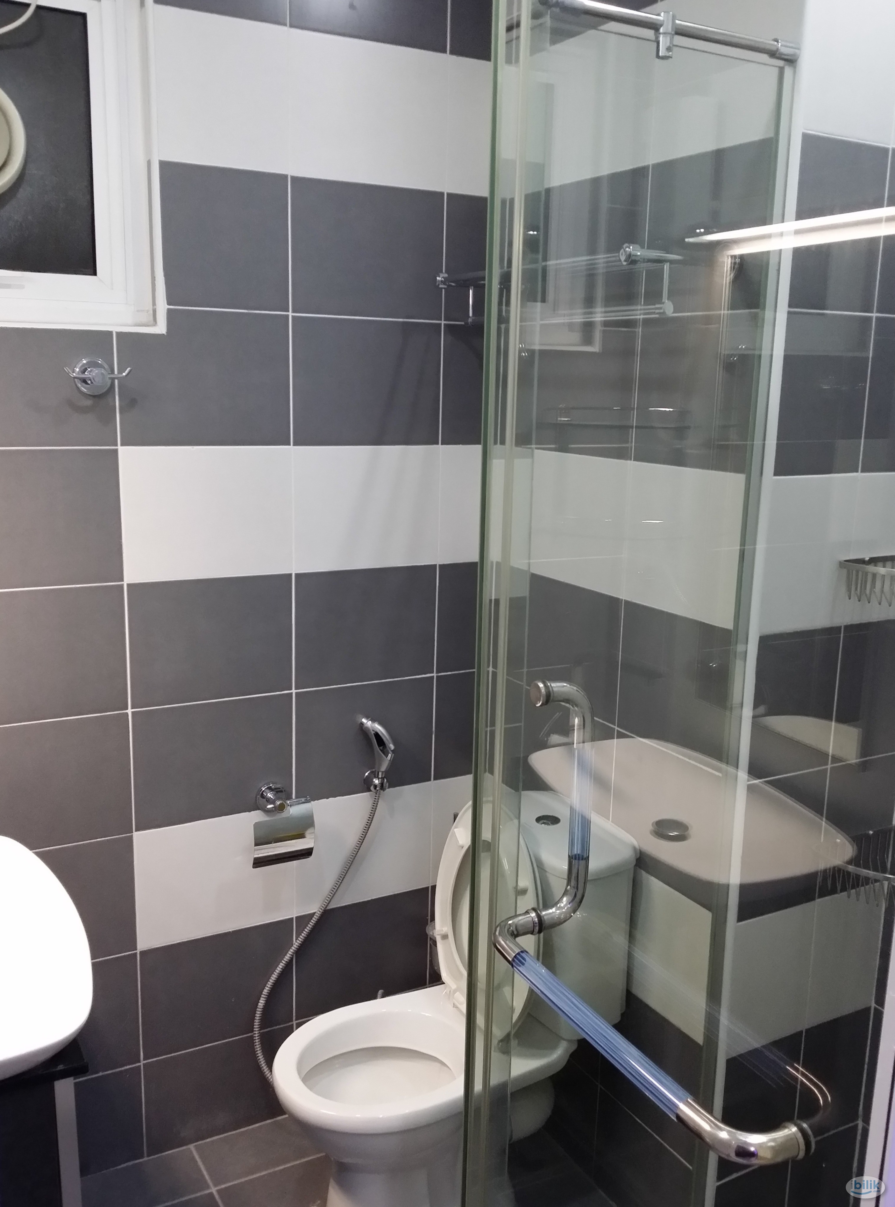 Single Room at i-Regency Condominium near to USM & Tesco Extra(Lotus)Fully Furnished. - Image 4