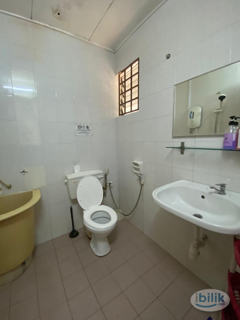 ✨SUPER BIG AND COMFORTABLE MASTER ROOM AT BANDAR UTAMA ✨ MOVE IN IMMEDIATELY ❤️‍🔥 - Image 3