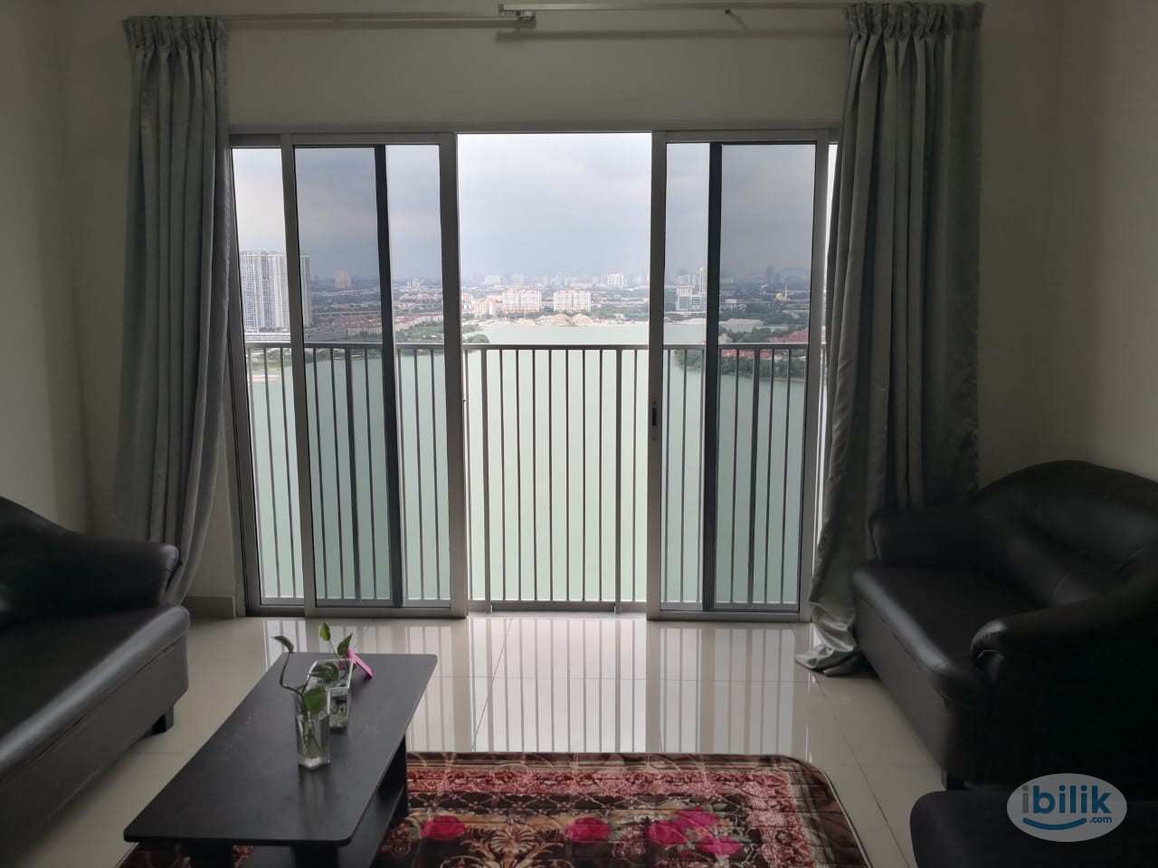 Master room at tasik prima with private bath and aircond - Image 2