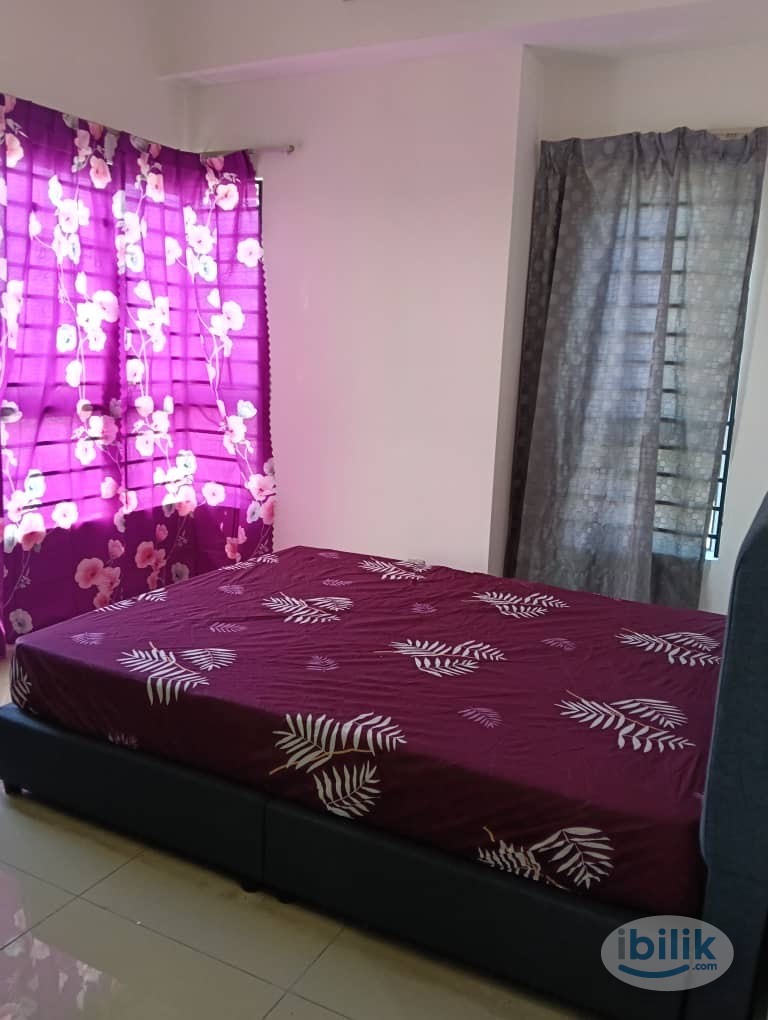 Master room at tasik prima with private bath and aircond - Image 4