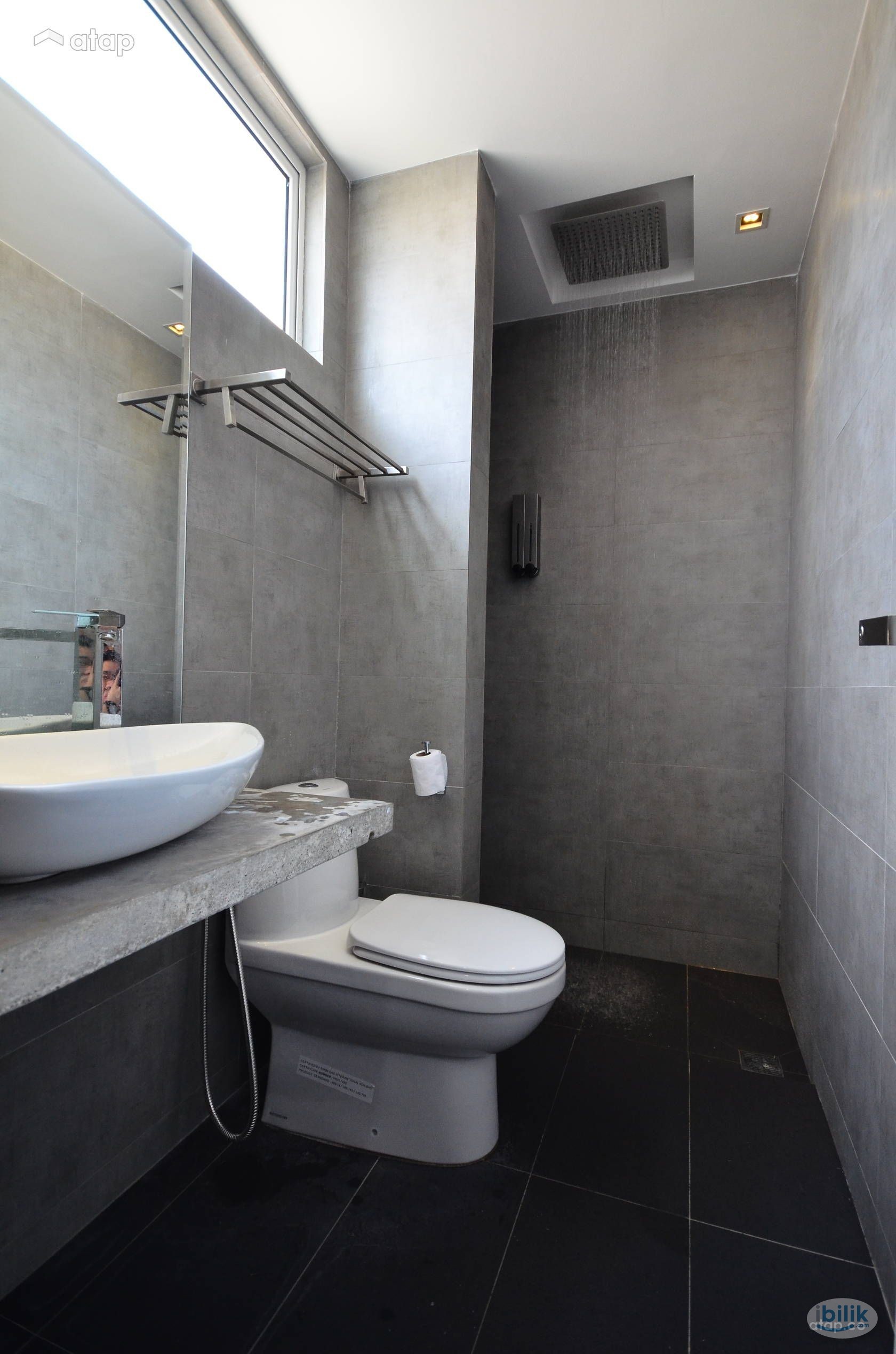 Middle Room at Zenith Residences, Kelana Jaya - Image 1