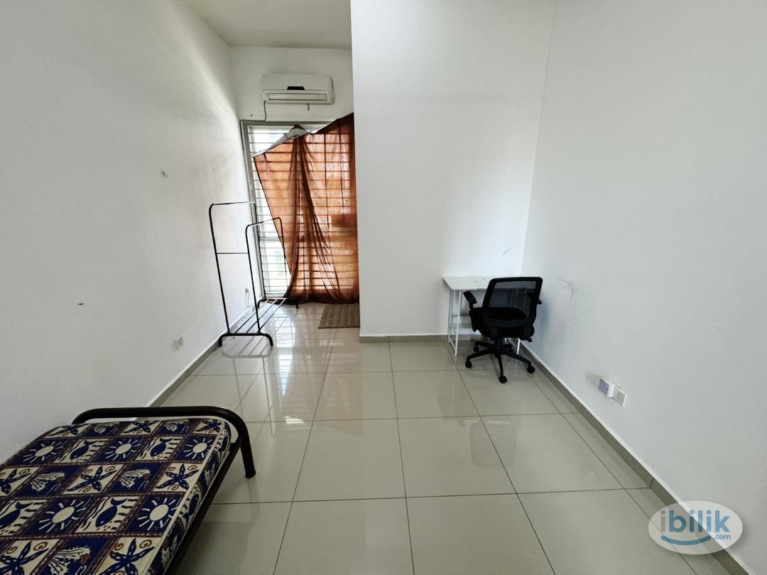 🌟ZERO DEPOSIT ATTACHED BATHROOM MIDDLE ROOM at Bandar Botanic Klang - Image 4