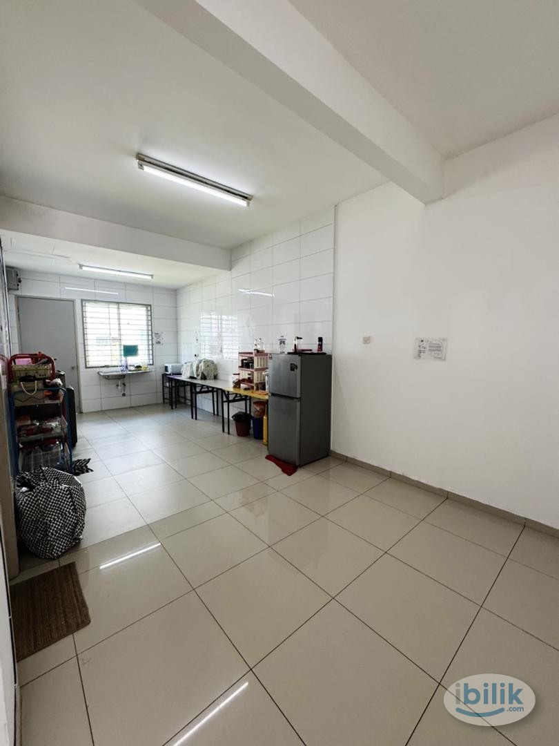 🌟ZERO DEPOSIT ATTACHED BATHROOM MIDDLE ROOM at Bandar Botanic Klang - Image 5