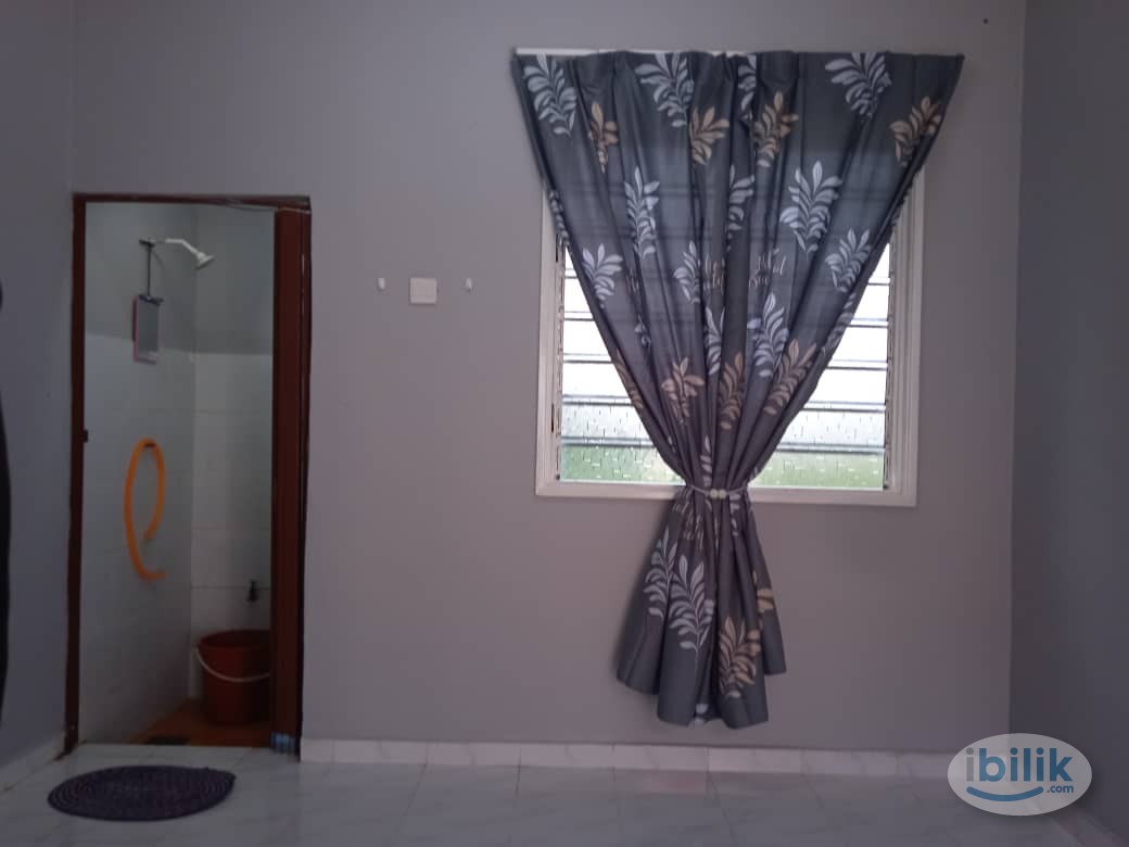 Single Room at Sungai Udang, Melaka - Image 2