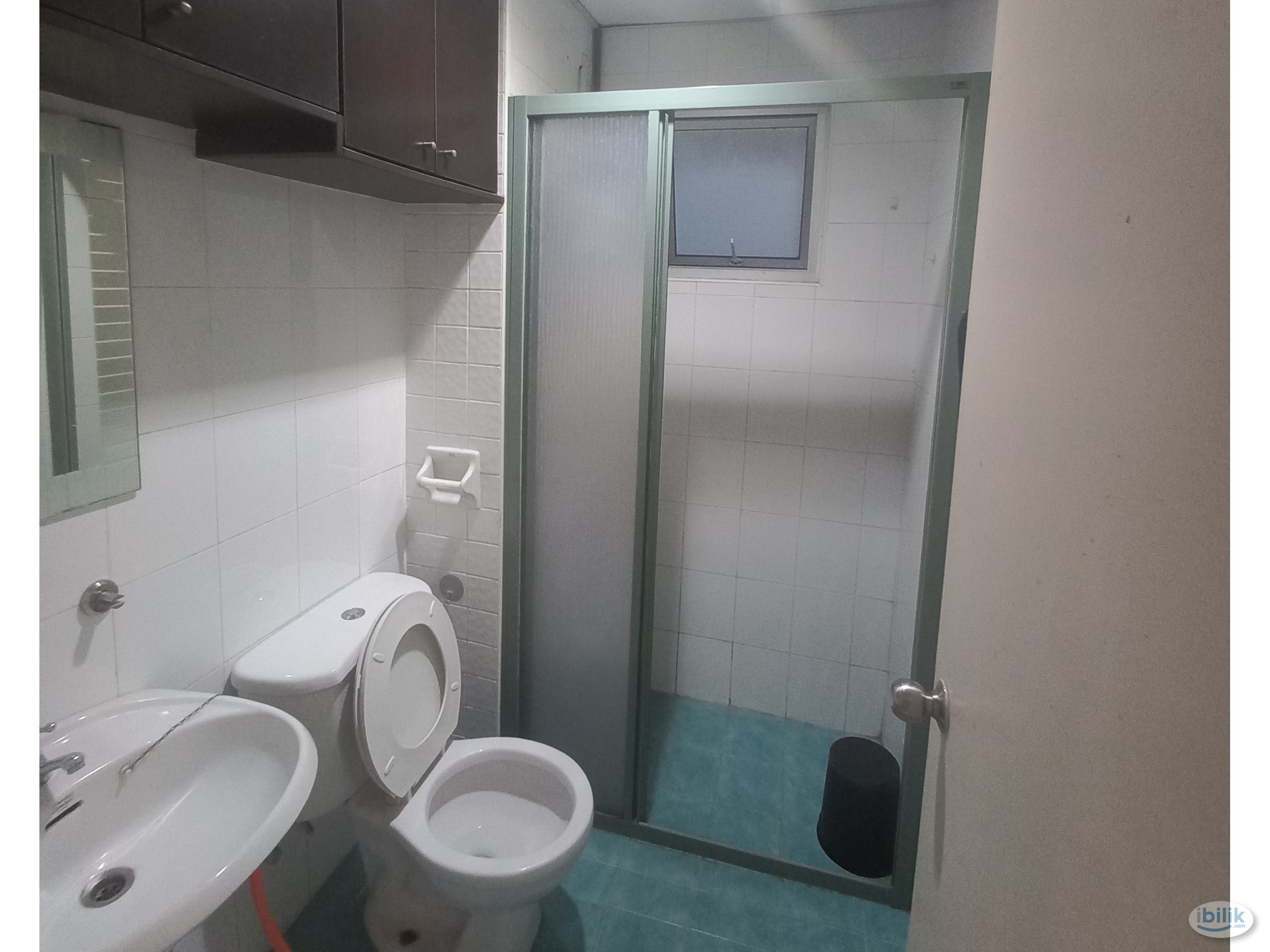 *NO PARTITION* Master Room at Metropolitan Square, Damansara Perdana - Image 2