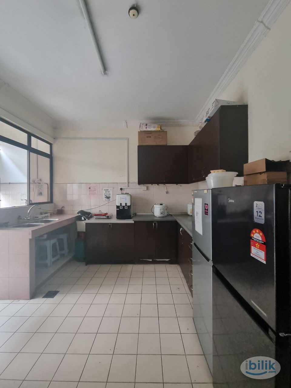 LOCAL MALAYSIANS ONLY huge rooms at Bandar Utama 🤍 Free WiFi - Image 1