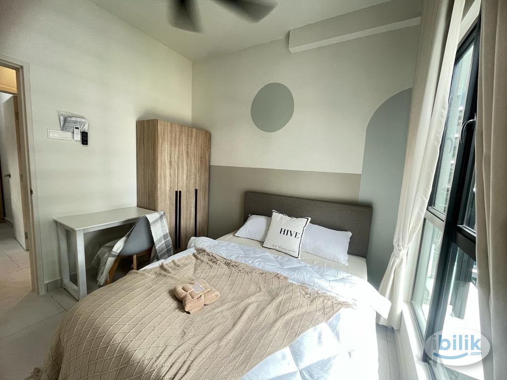🏫 Majestic Maxim Medium Room 🚪 Doorstep Grocery & Food Court 🍴 4 min 🚗 UCSI University 📚。.. - Image 1