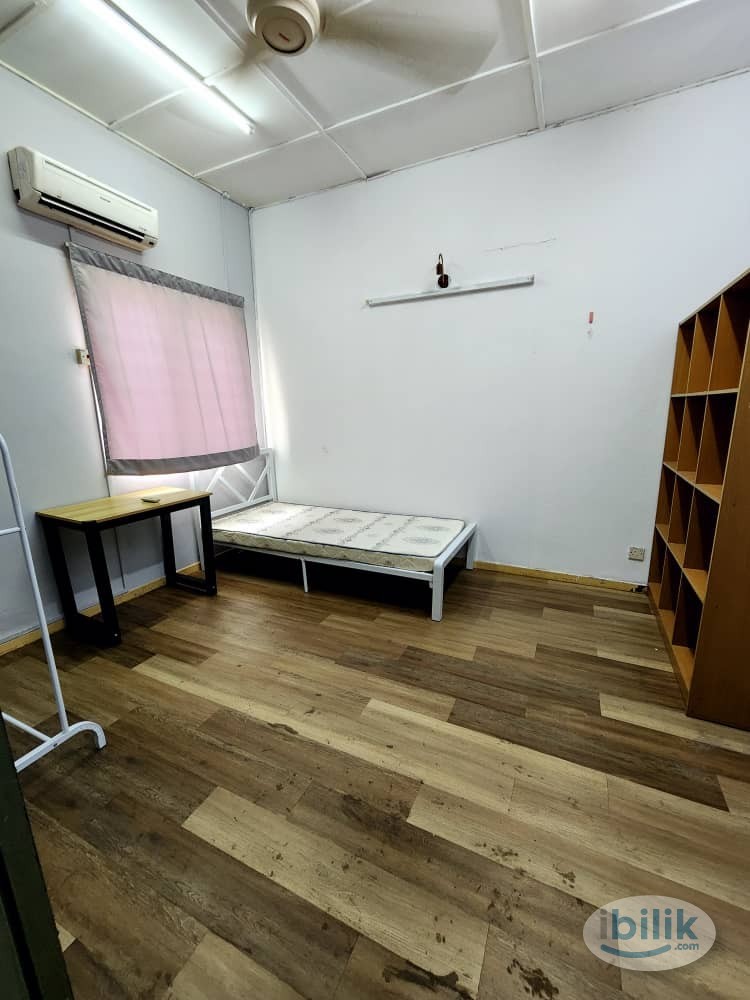 ✅✨Low Depost, Middle Room for rent at Taman Wawasan, Puchong, 🚗5min drive to puchong jaya, bandar puteri, setia walk - Image 1