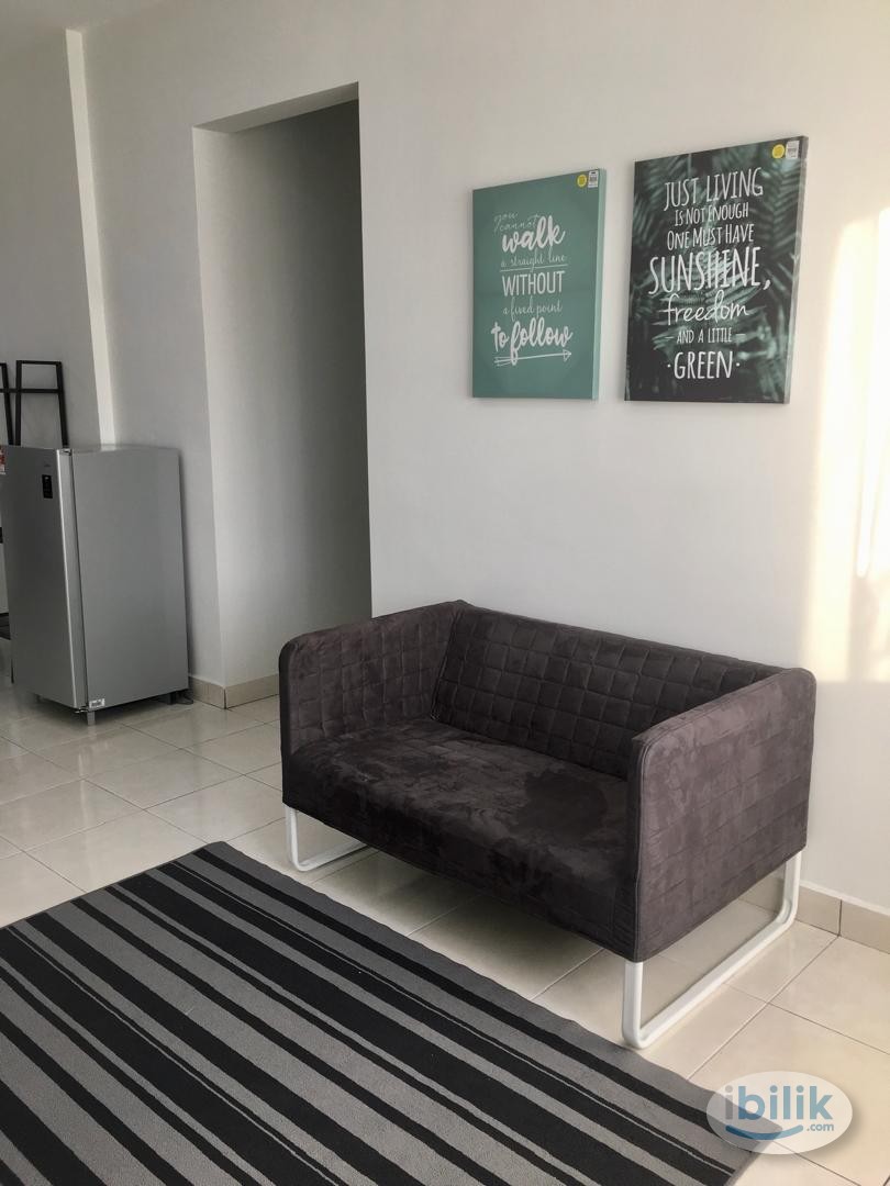 Furnished Sharing Middle Room @ Suria Rafflesia, Setia Alam - Image 1