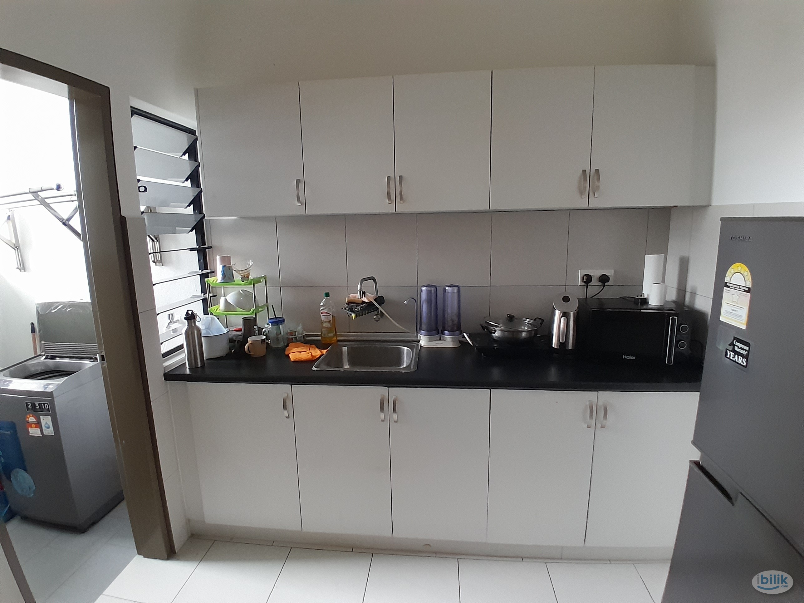 [Astetica Residence] Middle Room with Aircond Near KTM Serdang, The Mines Mall, Balakong🏠 - Image 5