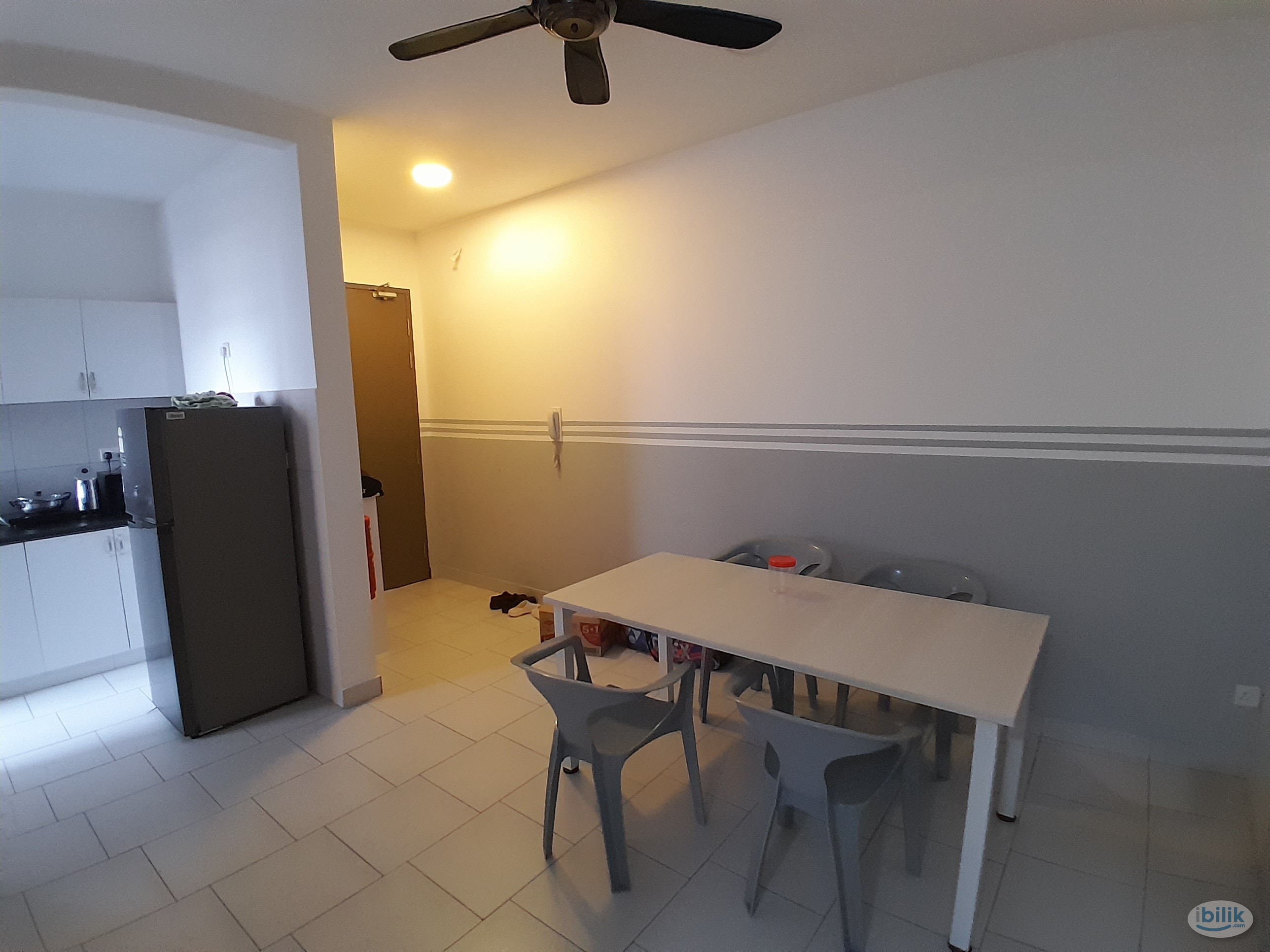 [Astetica Residence] Middle Room with Aircond Near KTM Serdang, The Mines Mall, Balakong🏠 - Image 4