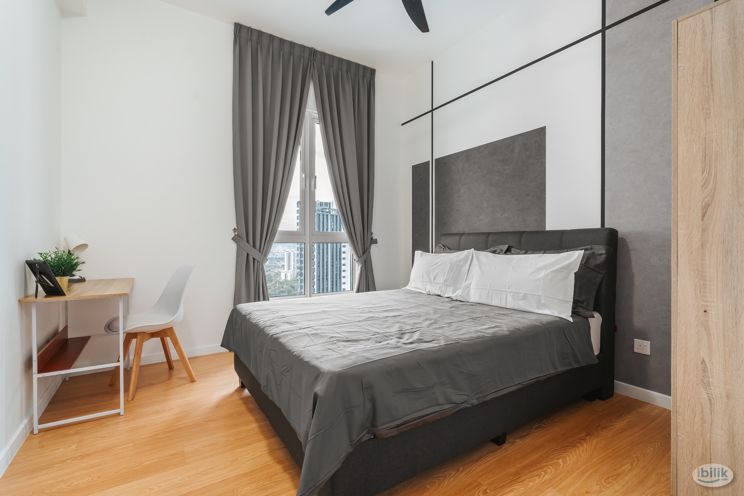 Premium Middle Room at Inspirasi Mont Kiara - Image 1