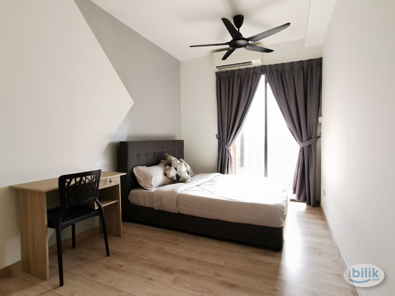 Special Promo Below Market Price Middle Room at Emporis, Kota Damansara - Image 1