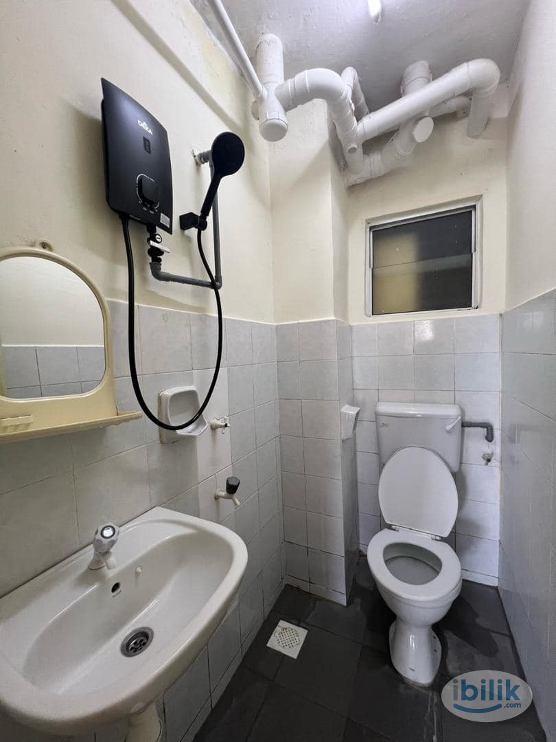 Single Room at Flora Damansara, Damansara Perdana - Image 4