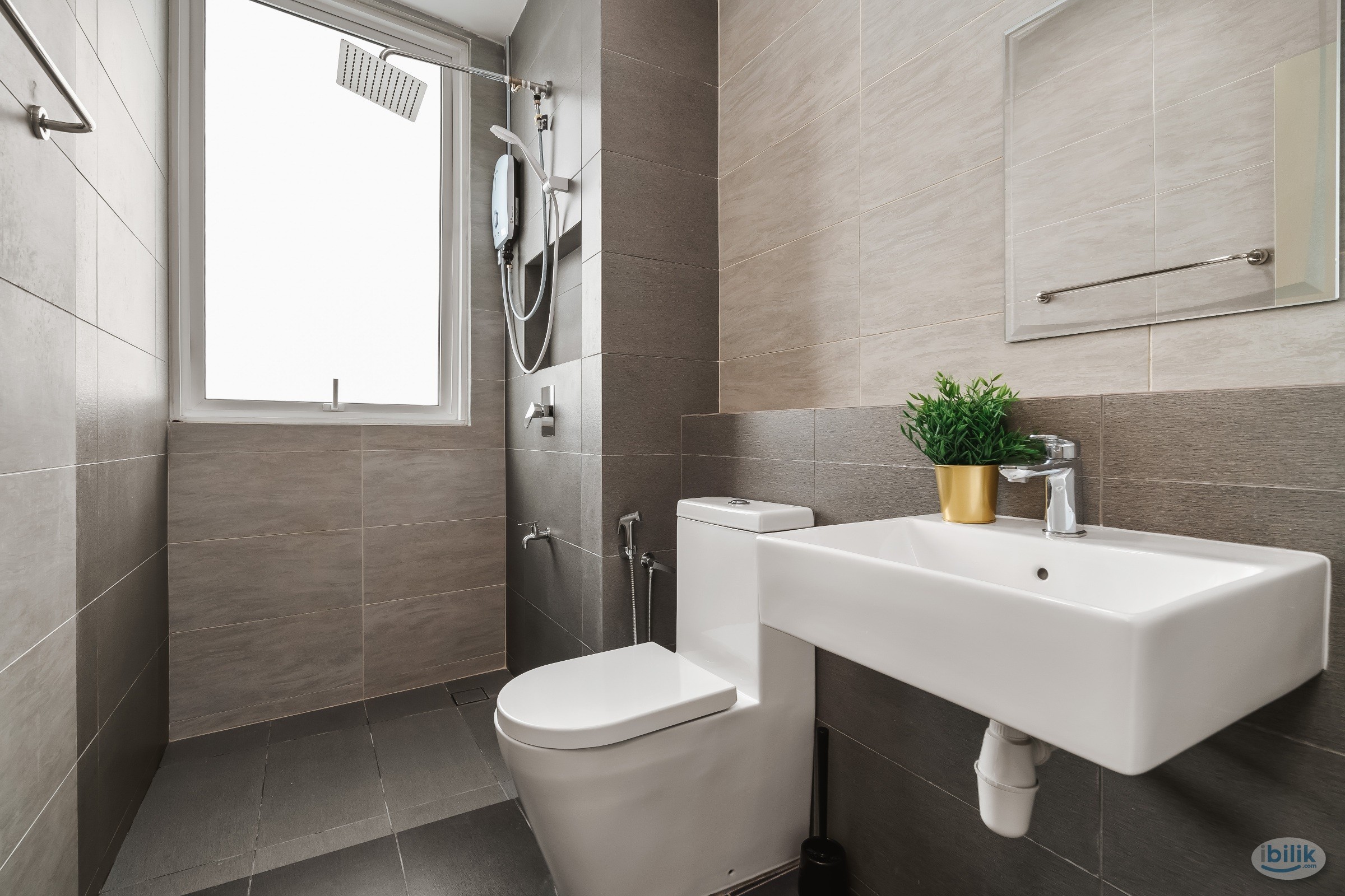 RICA Residence Middle Room near MRT Sentul Barat - Image 4