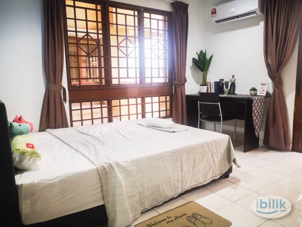 *Female unit* Middle Room with Balcony @ Palm Spring Kota Damansara - Image 3