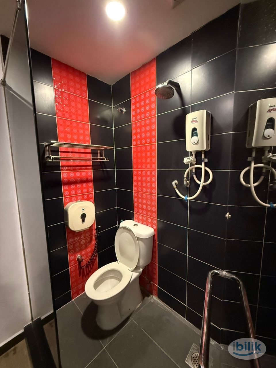 🏡 Move in immediately! 🏃‍♂️🗝️ 🚿 Room with attached toilet 🚽🛁 🛍️ Convenient location 🏪🍜🚆 - Image 2