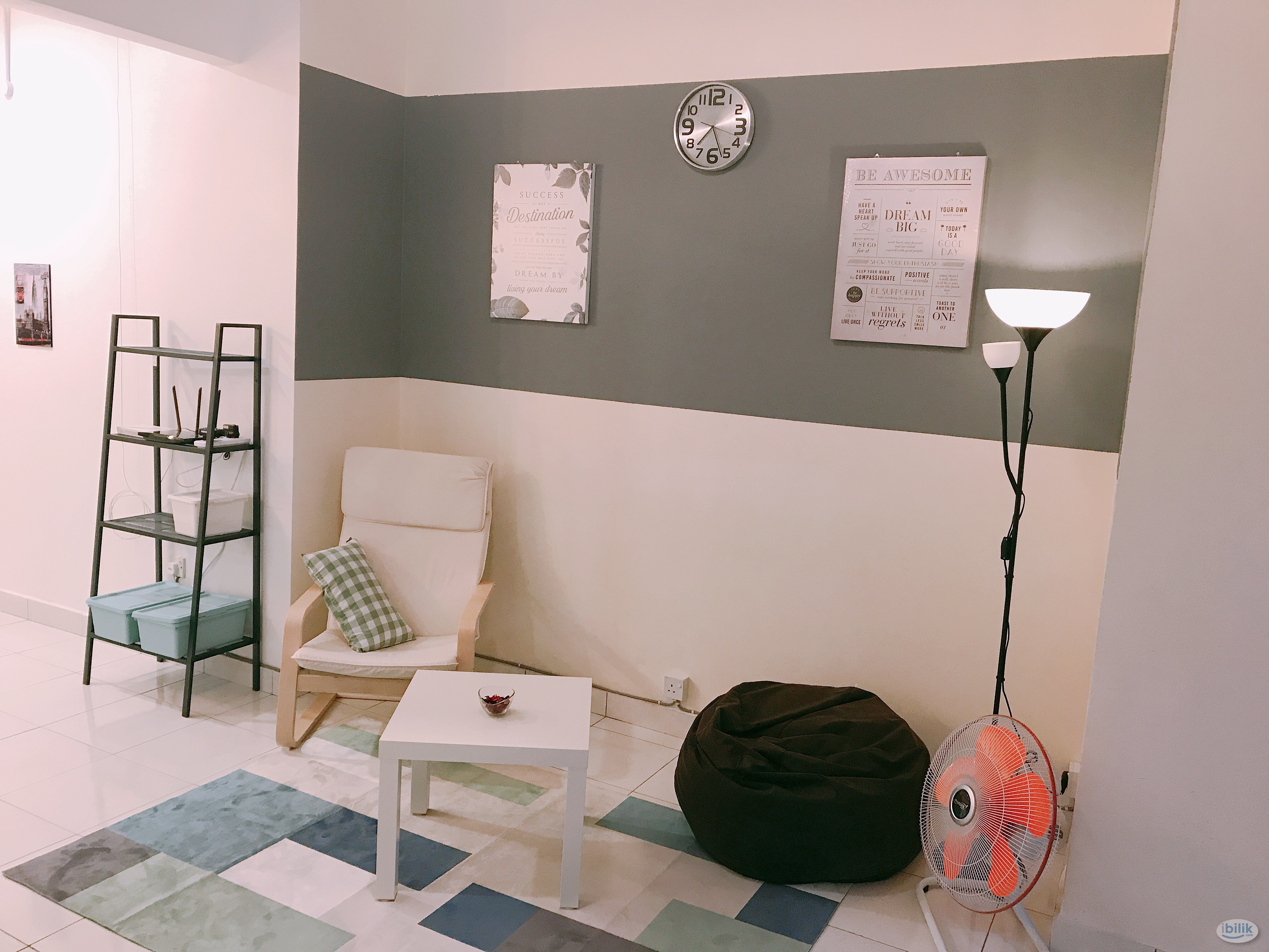 Middle Room at Emerald Perdana - Image 3