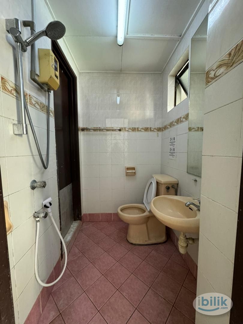 ‼️LOW DEPOSIT‼️✨SEKSYEN 17 PETALING JAYA MIDDLE ROOM FOR RENT ✨🤩🤩 - Image 5
