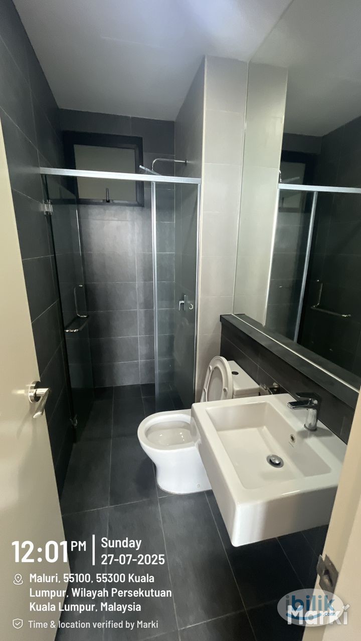 Lavile Next to MRT LRT Own Bathroom Master Room No Partition at Taman Maluri, Cheras - Image 5