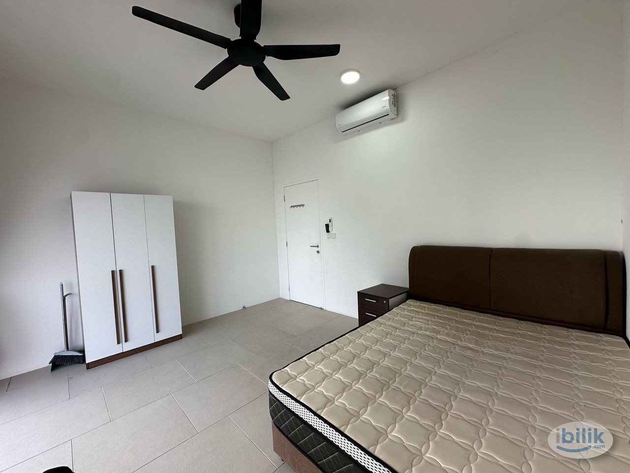 Middle Room at SQWhere, Sungai Buloh - Image 2