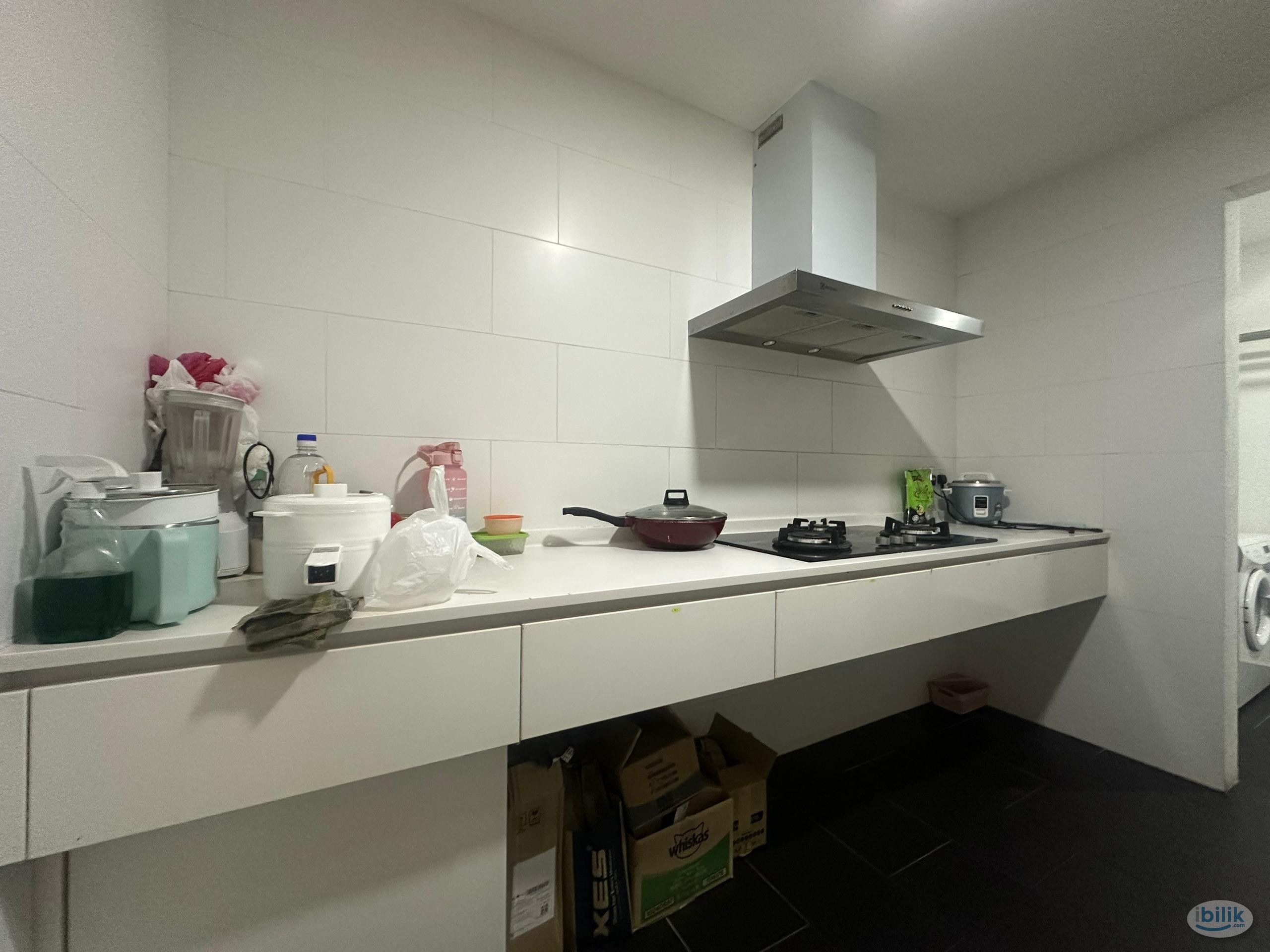 Middle Room at SQWhere, Sungai Buloh - Image 4