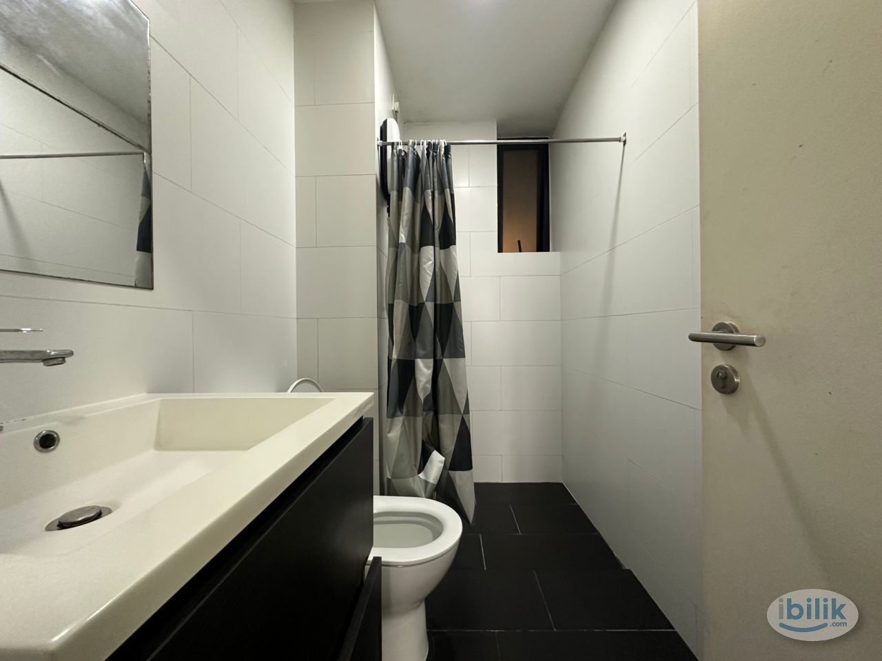Master Room at SQWhere, Sungai Buloh - Image 3