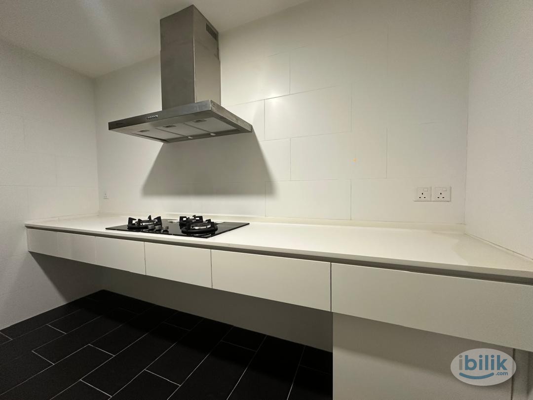 Middle Room at SQWhere, Sungai Buloh - Image 4