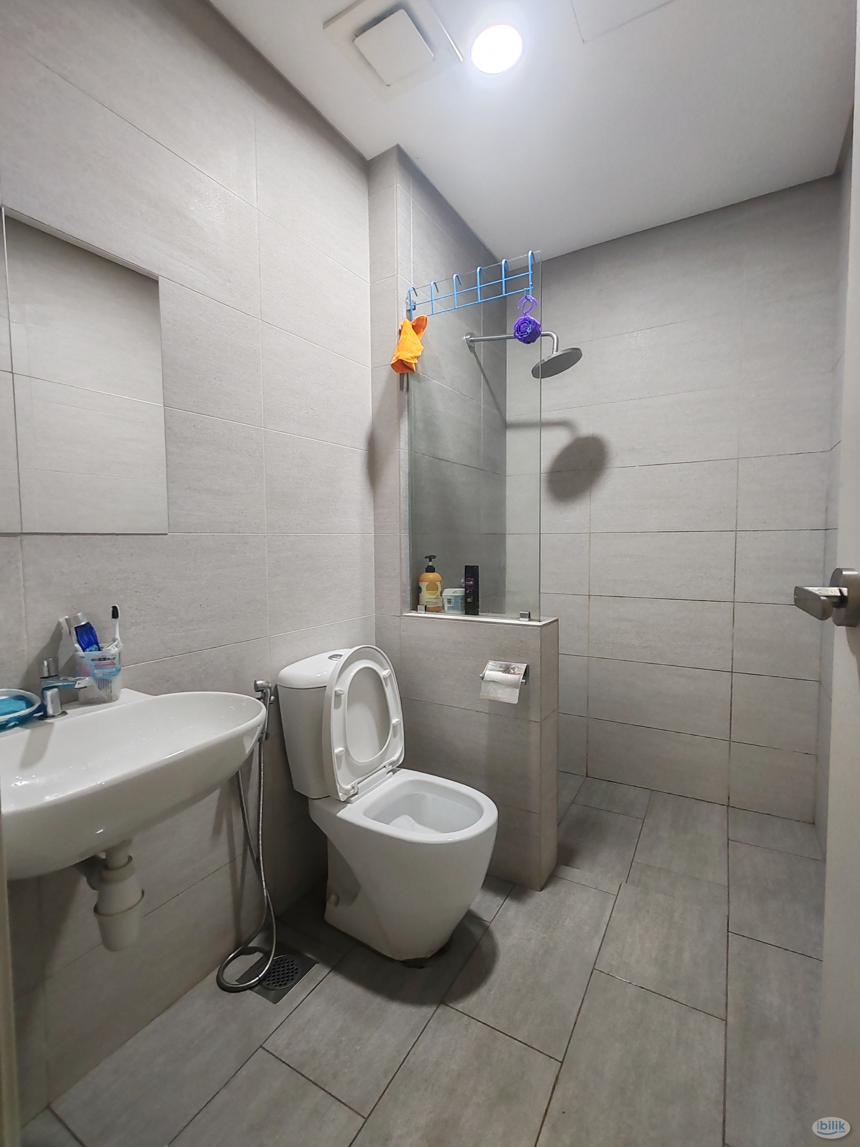 Middle Room at The Annex @ Medan Connaught, Cheras`` - Image 3