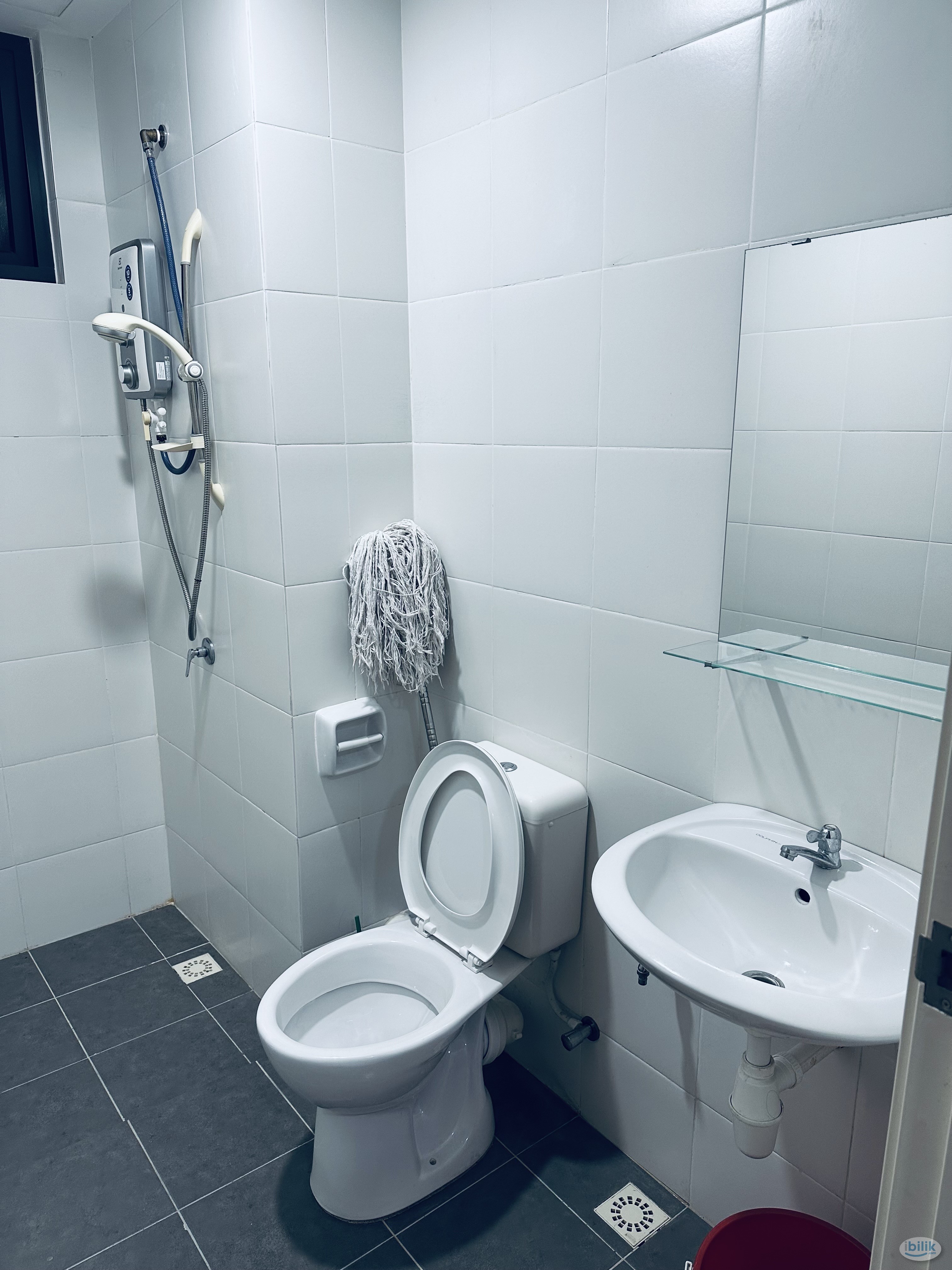 ONE FORESTA -Master room for rent ( prefer Chinese female) - Image 2