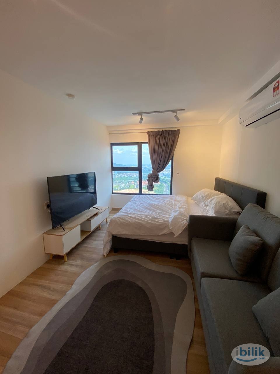 Big Room Queen Bed with Aircond & Window for Rent at Arte Cheras, Taman Midah - Image 2