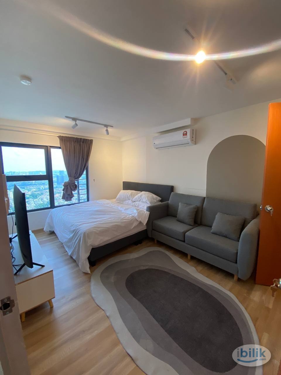 Big Room Queen Bed with Aircond & Window for Rent at Arte Cheras, Taman Midah - Image 1