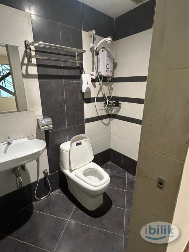 Masteroom nearby Centre i-City 😍With Zero deposit😍❗️Move in immediately ❗️Privte bathroom 🔥 - Image 3