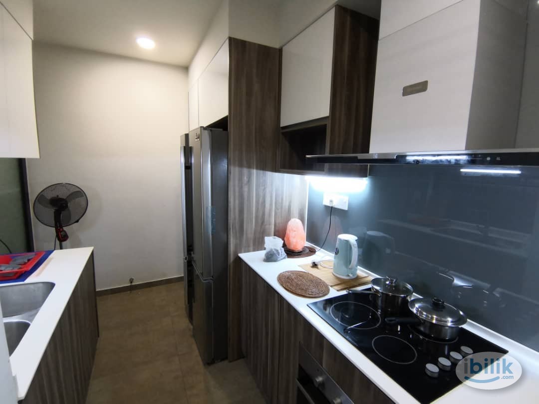 FREE WIFI+ALL UTILITIES, BIG Master Room at The Rainz, Bukit Jalil - Image 4