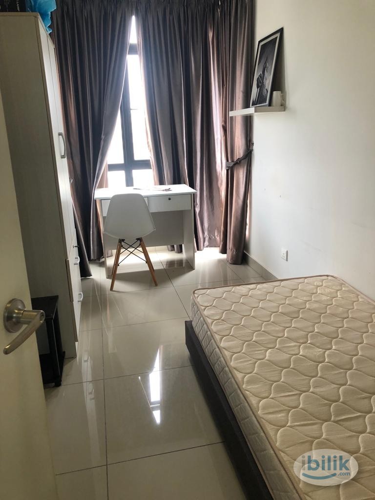 Cozy Single Room at Paramount Utropolis @ Glenmarie, Shah Alam - Image 2