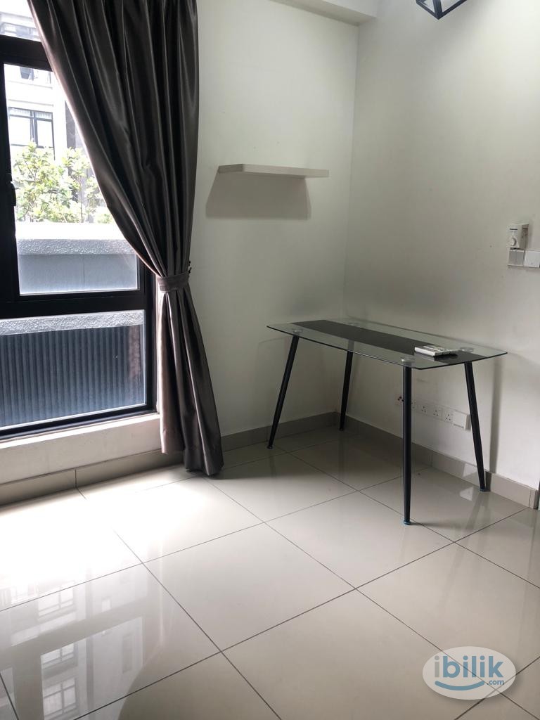 Cozy Single Room at Paramount Utropolis @ Glenmarie, Shah Alam - Image 4