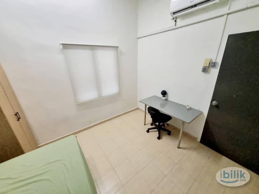Single Room at Bandar Hilir, Melaka Raya near Dataran Pahlawan Mahkota Hotel Element Mall Bukit Cina - Image 2