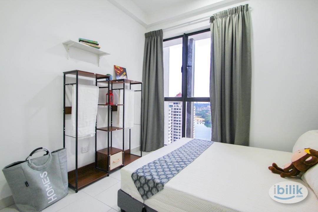 [NEAR UPM] Middle Room with Aircond & Window for Rent at Astetica Residence - Image 2