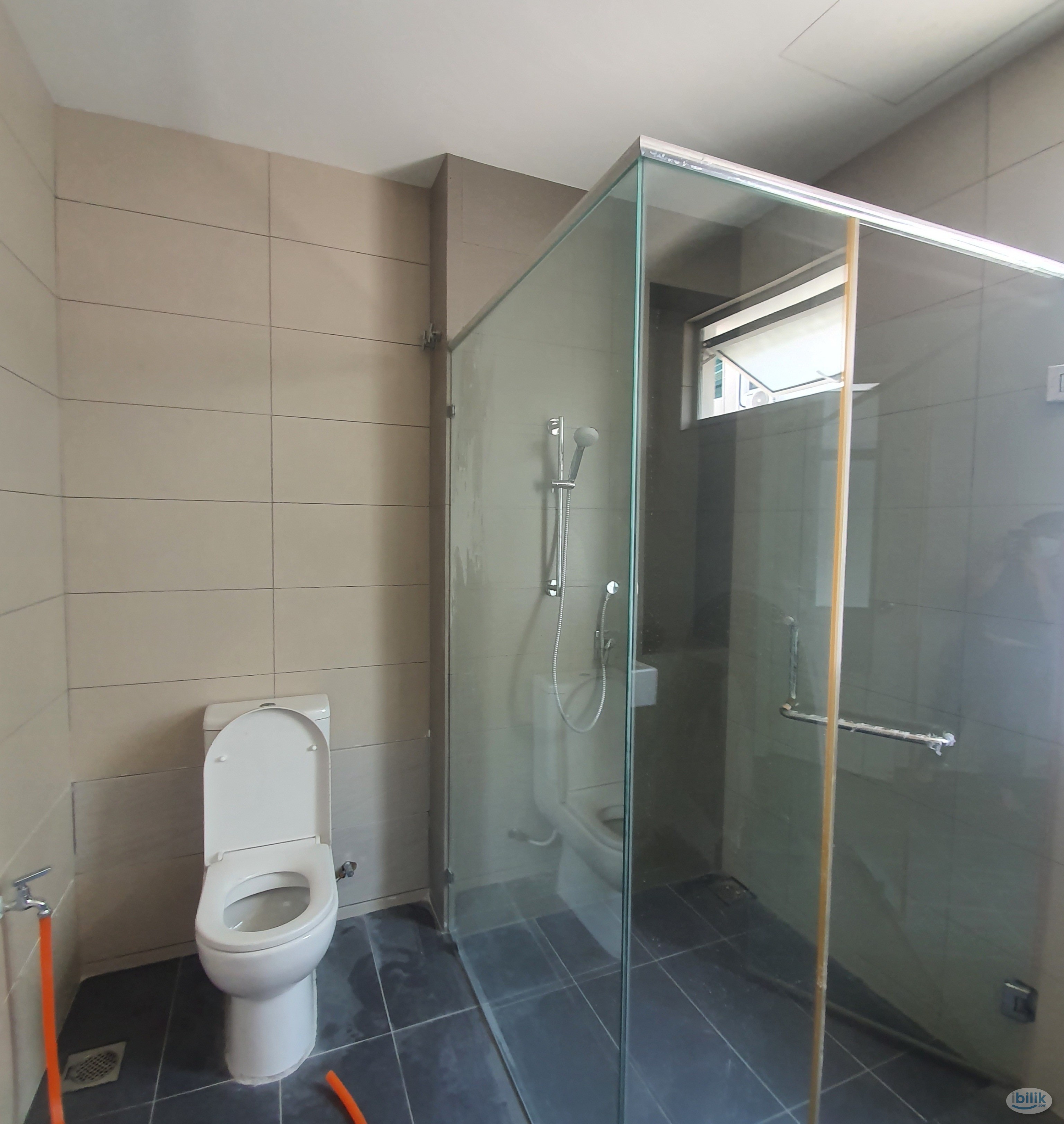 ( Include Utility) AIR COND room share bathroom - Image 3