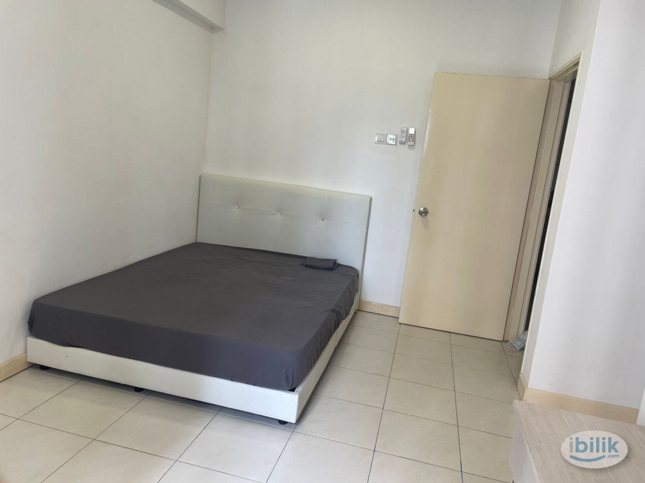 Female only unit-Master Room at Cova Villa, Kota Damansara - Image 2