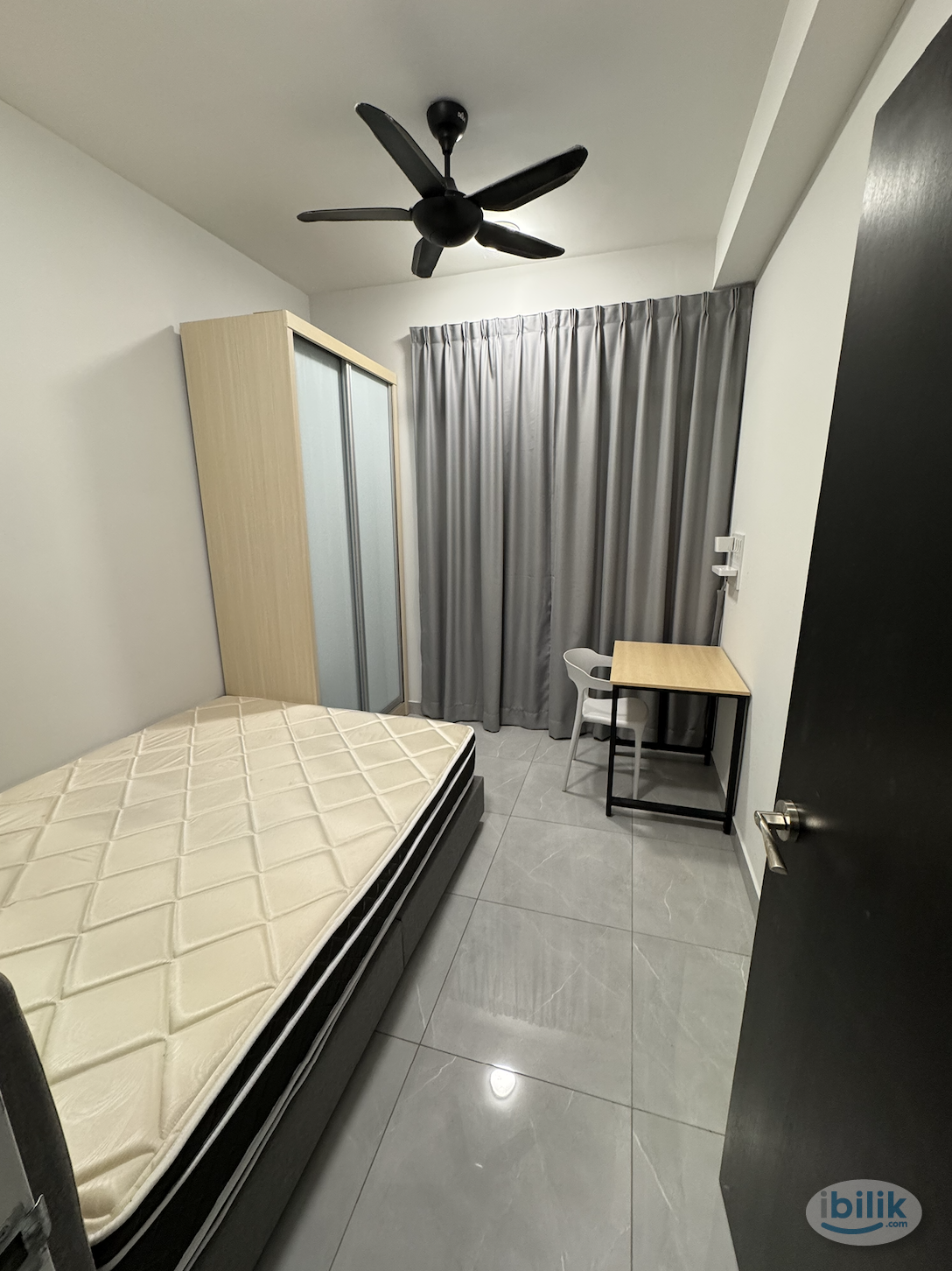 Middle Room at The Birch, Jalan Ipoh [Walking Distance to MRT Sentul Barat] NO PARTITION ROOM - Image 1